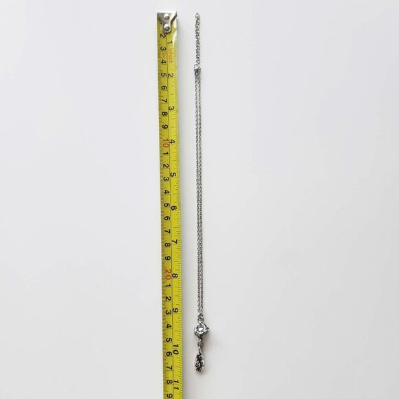 Gothic Victorian elegant teardrop caged silver pearl necklace - Picture 9 of 9